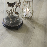 Gyant light natural
