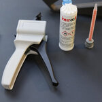 PISTOLET MANUEL POUR CARTOUCHE DE COLLE BI-COMPOSANT KERROCK 50ML