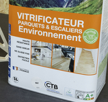 VITRIFICATEUR ENVIRONNEMENT POUR PARQUETS &amp; ESCALIERS MAT 5L