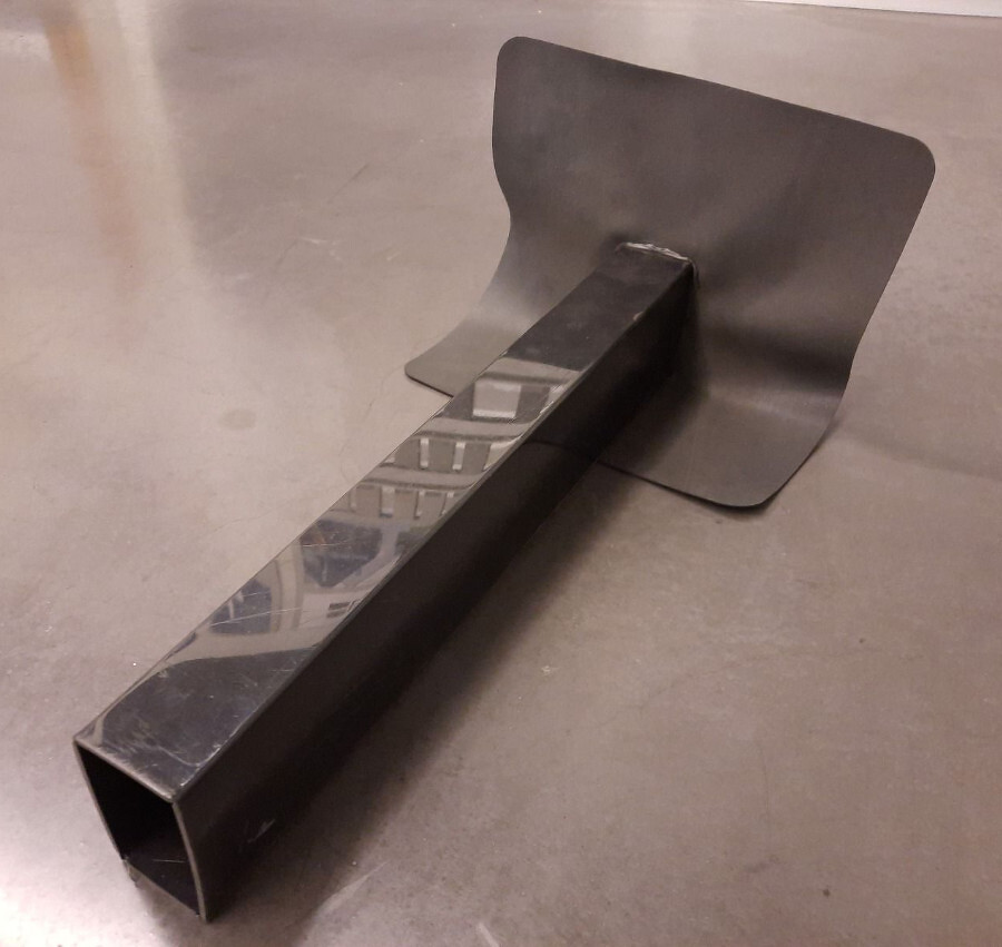 EVACUATION D'EAU PLUVIALE HORIZONTALE 60 X 120 MM AVEC PIÈCE ADHÉSIVE EPDM INTÉGRÉE