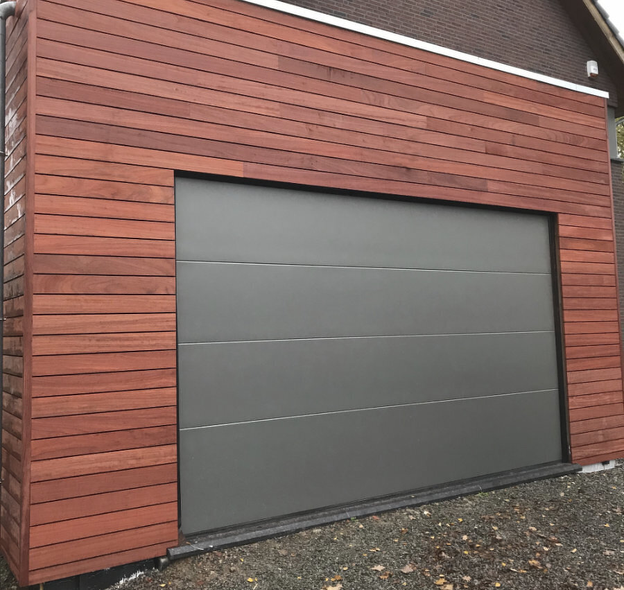 BARDAGE NATUREL CLAIRE-VOIE EN PADOUK 18 X 66 MM