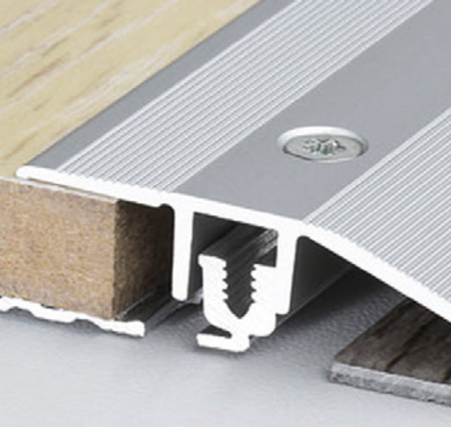 PROFIL DE RATTRAPAGE EN ALUMINIUM COULEUR TITANE