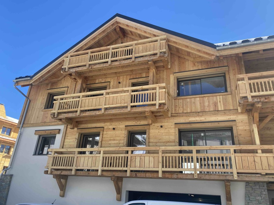 BARDAGE NATUREL EN MÉLÈZE ARC ALPIN À JOINTS FERMÉS 20 X 135 MM