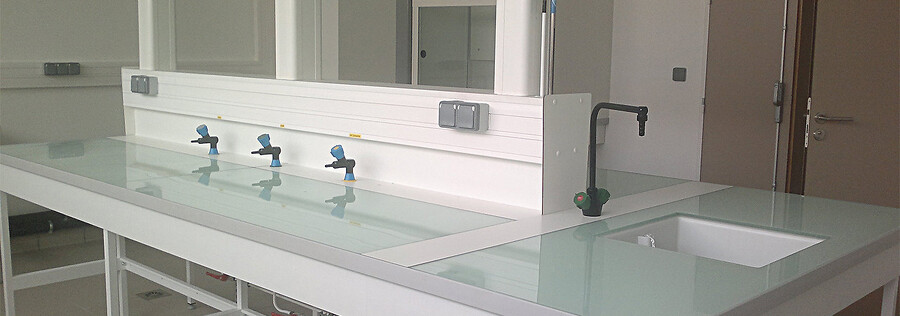 PANNEAU COMPACT INTERIEUR BLANC 8MM 3050/1300